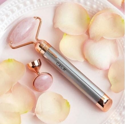 New 2 In 1 Flawless Contour, Flawless Jade Roller, Micro Vibrating Facial Roller And Massager, Automatic Facial Vibrate Face Massager, Electric Pink Rose Quartz Facial Massager, Vibrating Face Body Massage Tool, Skin Care Lift Tightening Women Beauty Bar New 2 In 1 Flawless Contour, Flawless Jade Roller, Micro Vibrating Facial Roller And Massager, Automatic Facial Vibrate Face Massager, Electric Pink Rose Quartz Facial Massager, Vibrating Face Body Massage Tool, Skin Care Lift Tightening Women Beauty Bar